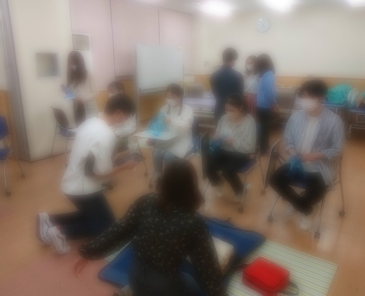 MeLSC_NCU's tweet photo. 昨日は第1回MeLSC新歓勉強会でした！
参加してくれた方ありがとうございます☺️
たくさんの方に参加していただけて嬉しかったです🍀
新歓勉強会は4/22(金)にも開催しますので、参加希望の方はご連絡ください！ https://t.co/mHZYR4fi0G