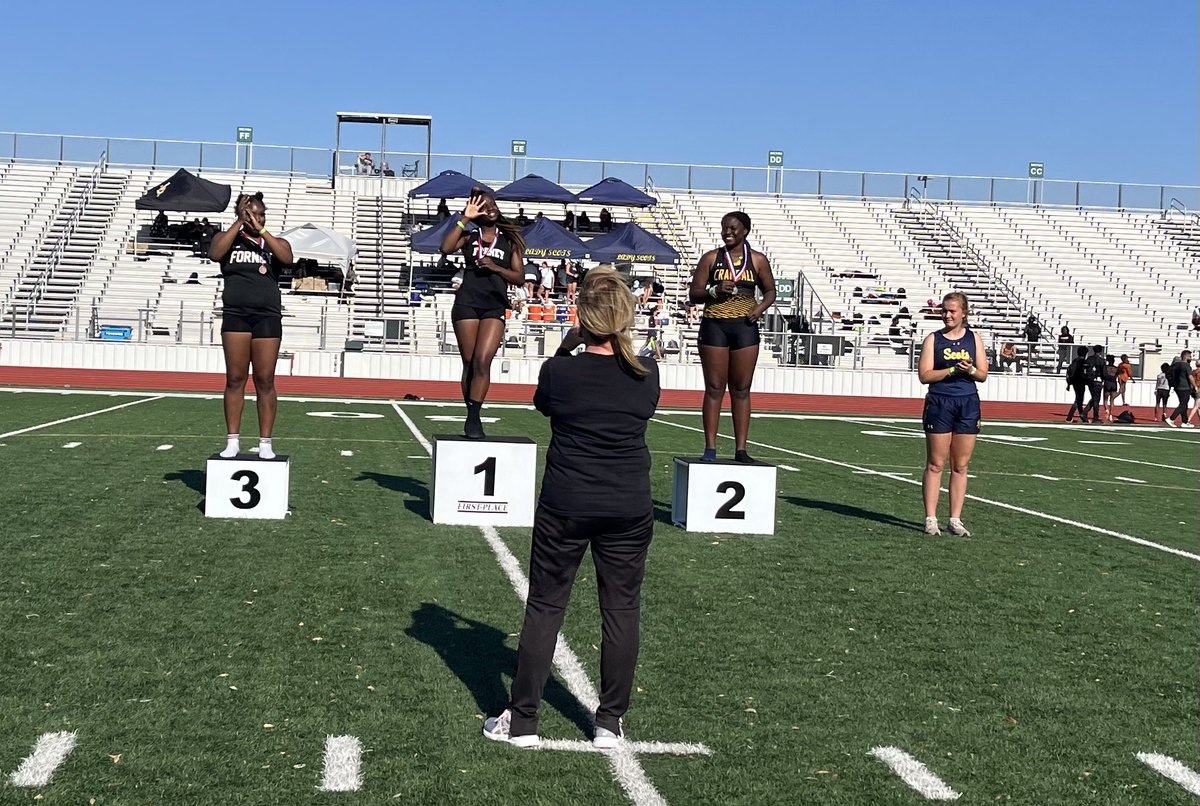 Congrats to our Area Qualifier in the Shot Put Hannah Omosigho🥈place