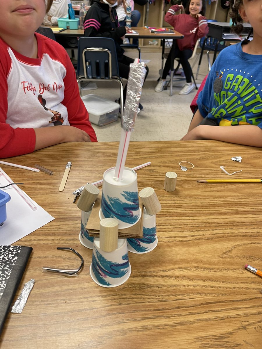 Abbie_Murray2's tweet photo. Every year this tower building activity is always a hit! I love the team work involved, and understanding the properties of materials and which would make the best tower! #Amsti #matter #solidliquidgas #amstimatter #2ndgradescience https://t.co/P5nc2ZRcIH