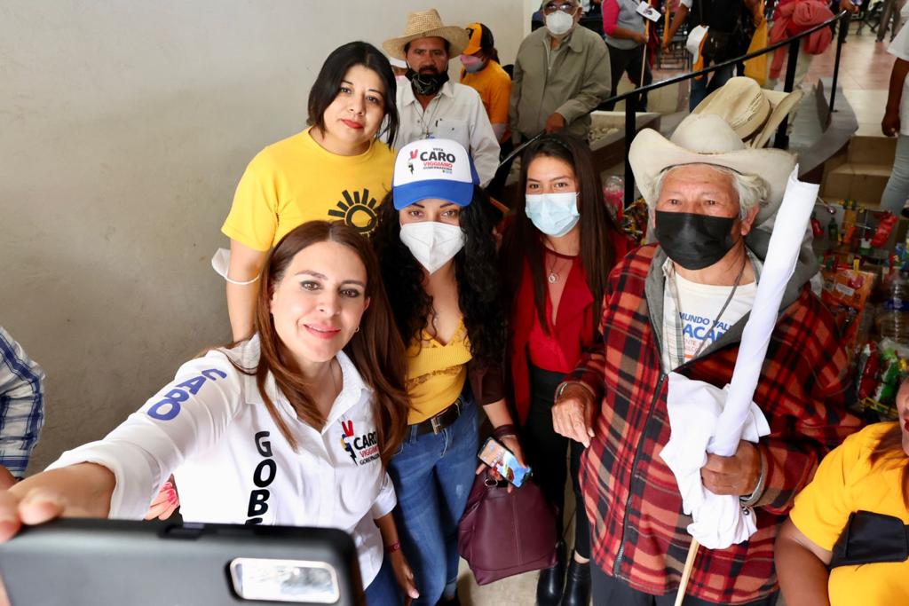 caroviggiano's tweet photo. Vamos juntos en esta alianza por #Hidalgo, este proyecto es para quienes quieren un #HidALGOMUCHOMEJOR. Mejorar la vida de #LasMujeres, dignificar el #campo y cuidar #LaSalud de las y los hidalguenses será prioridad 
#Atotonilco #LlegóLaHora #CaroGobernadora #EsTiempoDeLasMujeres https://t.co/UjxxtLJFJw