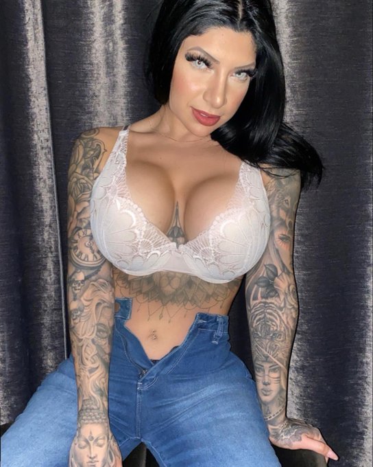 Should I take this of?🤭 https://t.co/OJogSP6LY8