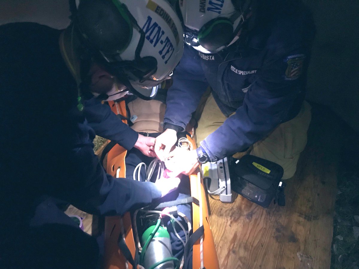 EdinaFire's tweet photo. Day 2 of Medical Specialist training was successful. Lots of great skills gone over and critical thinking scenarios. Lots to learn with two more days left! https://t.co/3mSk3bTEMO