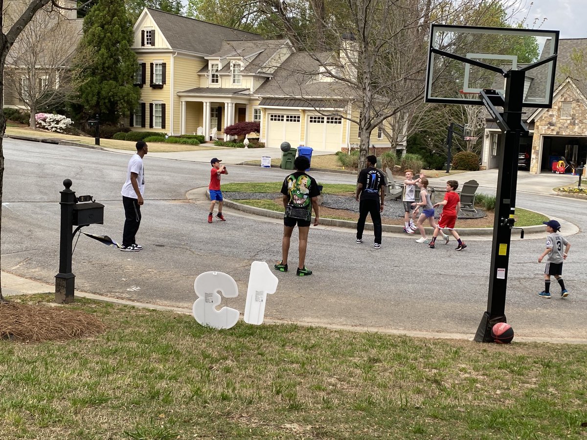 Grocery shopping, cooking dinner, and of course some neighborhood basketball playing. Cooking lesson #1 in the books for these young ⁦<a href="/GTMBB/">Georgia Tech Men’s Basketball</a>⁩ players. ⁦⁦<a href="/deebo923/">Dallan “Deebo” Coleman</a>⁩ ⁦<a href="/jalonmoore3/">Jalon Moore</a>⁩ ⁦<a href="/Kelly5Miles/">Miles Kelly</a>⁩
