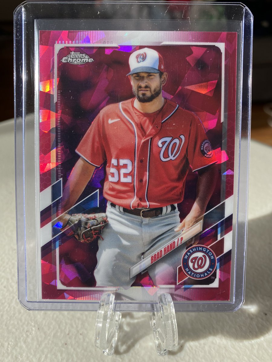 AGaggleOfKids's tweet photo. Show me some #Nats Fans out there!!!

Raise your….. Hand 😂

#WashingtonNationals #Nationals #BradHand #Padparadscha #OneOfOne https://t.co/Yv9nZhzw9X