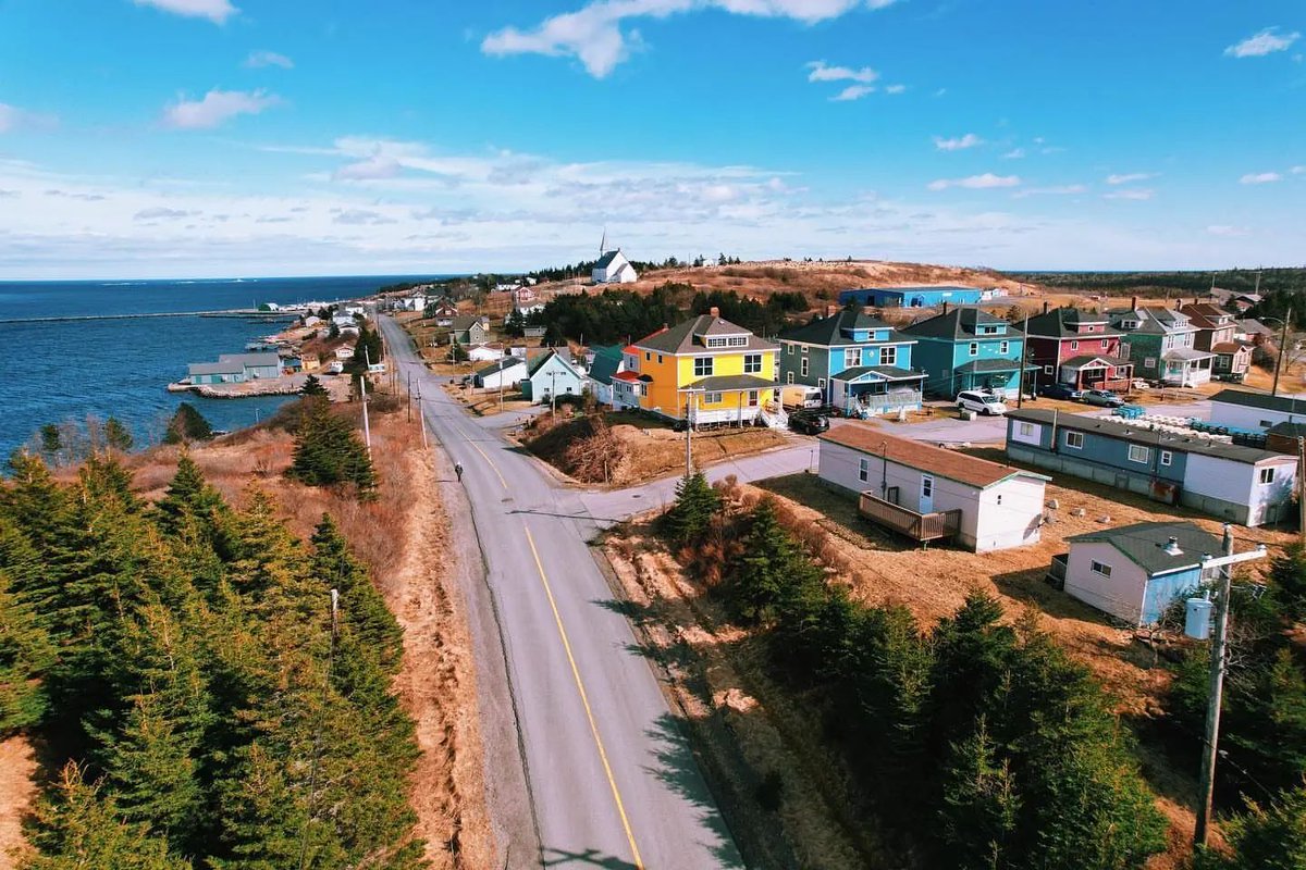 From @zahedhoseyni • • • • • • Canso, Nova Scotia Such a beautiful community! I can’t believe I haven’t visited Canso before. Canso is a community in Guysborough County, on the north-eastern tip of mainland Nova Scotia, Canada.