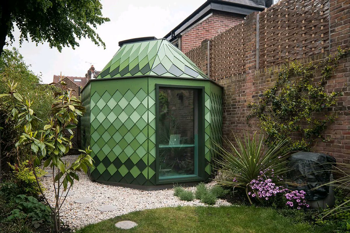 terrinakamura's tweet photo. This multipurpose tiny office was digitally fabricated for self assembly from a flat pack design โ Yanko Design https://t.co/H0SzyPgdp2 #digitalfabrication #design #architecture #tinyoffice #tiny https://t.co/vvvO6lcd4C