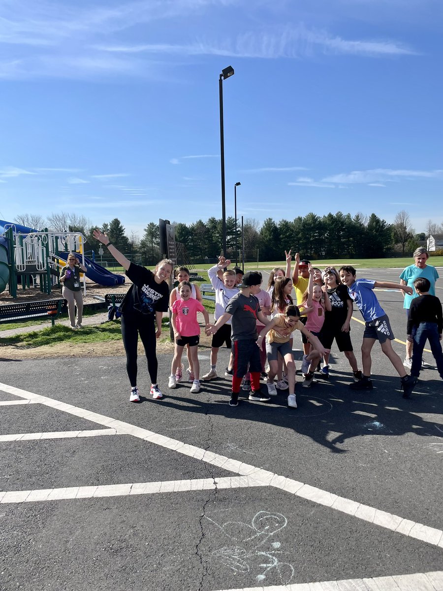 MsMcNaught_'s tweet photo. We are one spirited cheering squad 📣 https://t.co/aPaDPTt18B