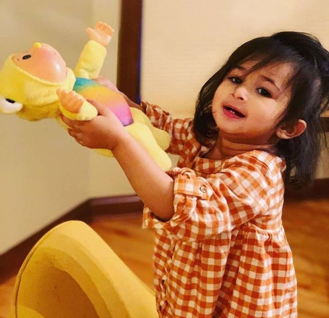 I like children very much 🖤🦋🥀
(Good night)❤️🦋🥀