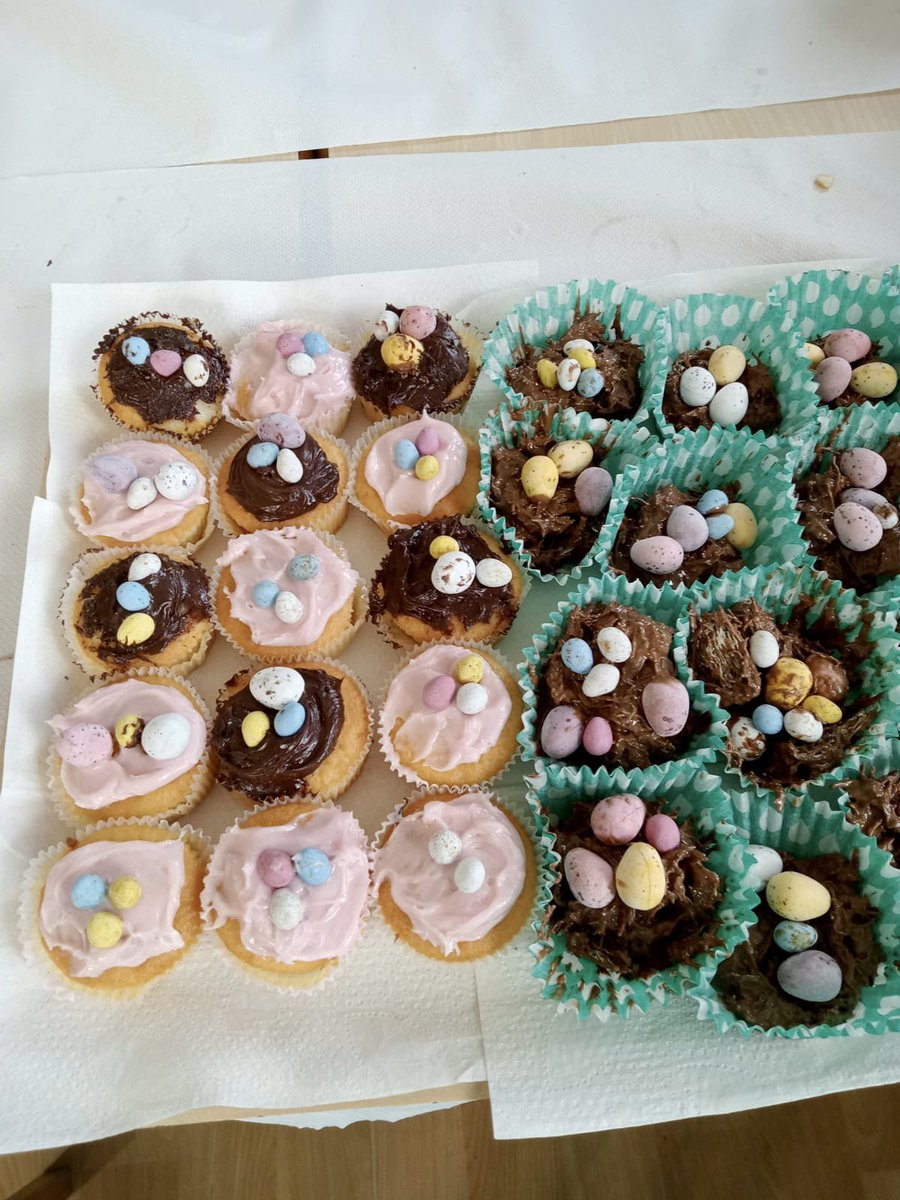 _SophiePsych's tweet photo. Easter cakes made by the ladies on Iris Ward this afternoon with our lovely activities coordinator Jackie! #IrisWard #Easter @mldowney1 @OTAbbieM @mldowney1 @HeatherFinn95 @LucyK1n5 @DrGeorgiaKonsta @Mersey_Care https://t.co/EYhcmWY41s