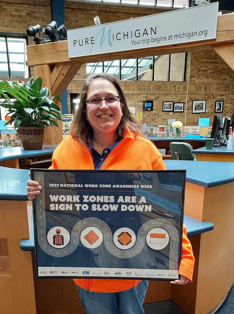 MDOT_Southwest's tweet photo. Alyson Payne, #MDOTSW technician at the #NewBuffalo Welcome Center, proudly wearing orange to show her support of work zone safety to every visitor! #WorkZoneSafety #NWZAW #Orange4Safety https://t.co/hOt4gxAp6t