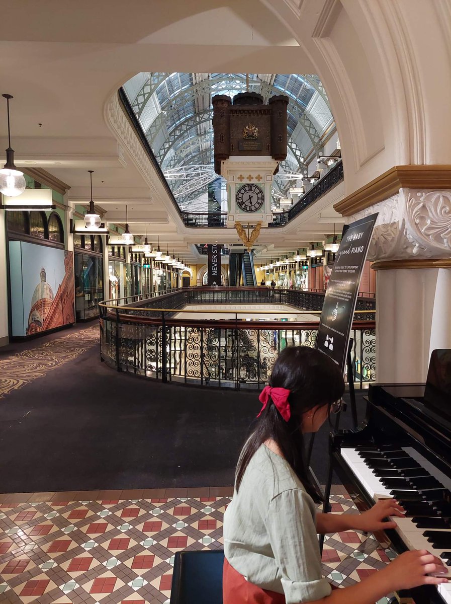 veratanva's tweet photo. You know,,,,,,, busy as I am with VA and art, I miss playing the piano lol

Recently went interstate and there was a public mini grand, and here's some pics of me playing Merry Go Round of Life!
(*๓´╰╯`๓)♡ https://t.co/yj8O776ngu