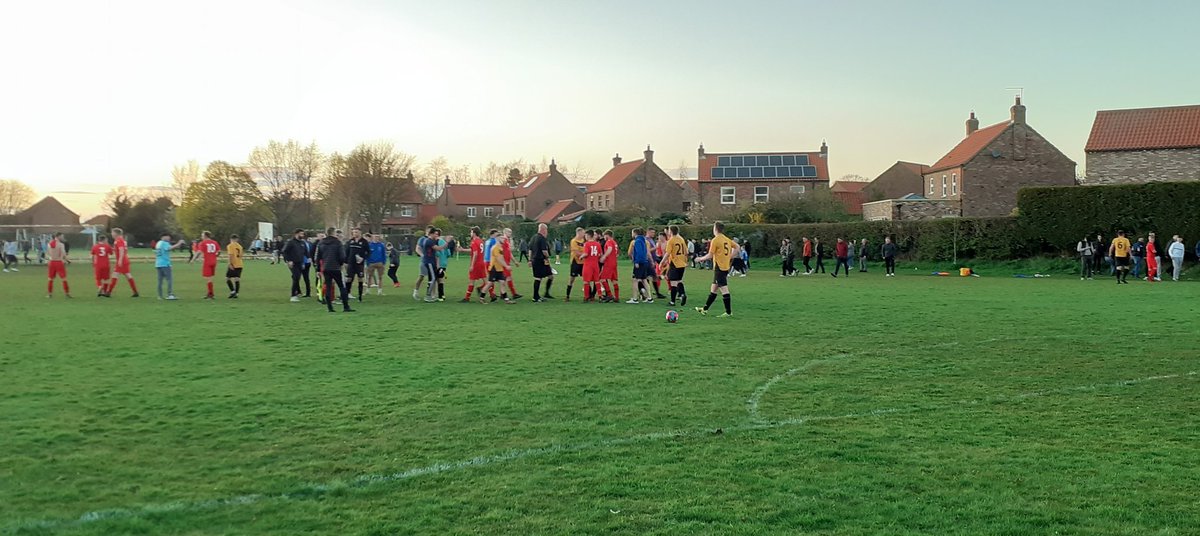 smilerhopper's tweet photo. Personal note after proper Emley, Ossett albion &amp; Shaw Lane I am proud that the little pub team from selby are now the highest ranked pub team in England. The same level as @FCHumberUnited 1 div below @SelbyTown_FC next season will be busier but look forward to being part of it https://t.co/q6LuajAUsY