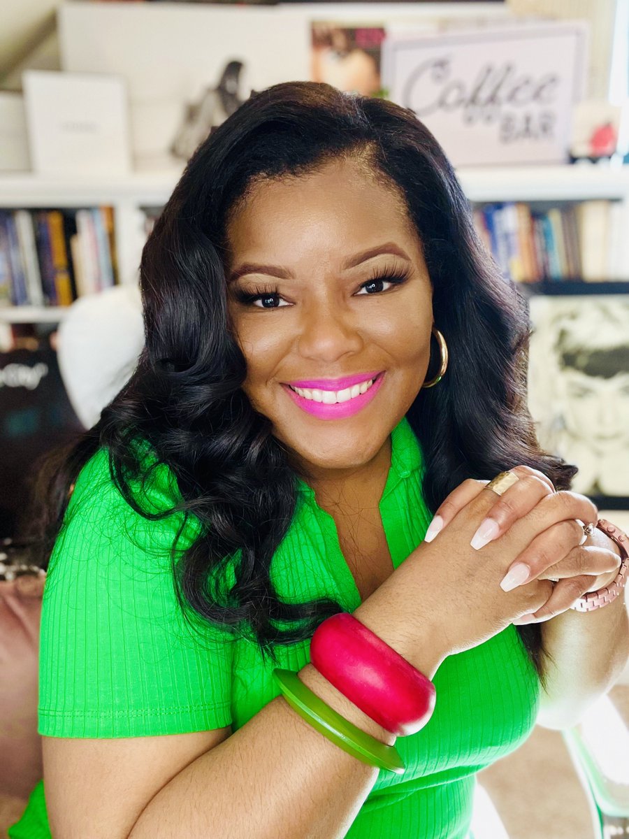 #Wilburnproud Wednesday Spotlight
                   ⭐Ms. Dawson-Herring⭐
                          CCR Teacher 4th-5th
                         Years of Experience: 14
                             House of Earth 🌎

               Click below on ALT to learn MORE