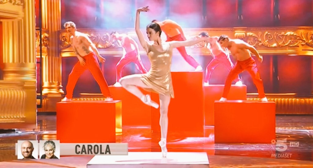 PIADINERIADOC's tweet photo. In un mondo di Serena e Dario siate Carola Puddu❤️
#Amicispoiler
#AMICI21
#caroligi https://t.co/4uEDklP6Ff
