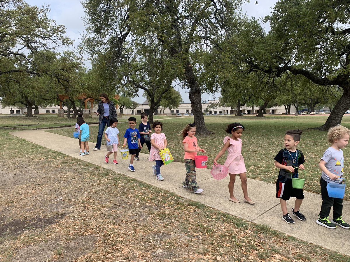 Village_Elem's tweet photo. Pre-k loved spending time at The Delaney😁 Thank you for the amazing Easter Egg hunt 🐇🥚  @GeorgetownISD @Becki_Ru @j_dorhauer03 @tbrent3A @hellokaylasmith @Melnorth85 https://t.co/OCe5UhylyY