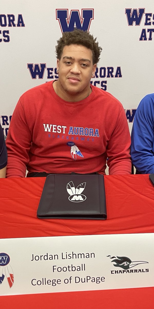 Congratulations to <a href="/WABlackhawkFB/">West Aurora Football</a> players, <a href="/mc_caragher78/">clay</a>, <a href="/BigboyJFranco/">Jose Franco</a>, <a href="/Gavinnolan__17/">Gavin Nolan</a>, Tim Hancock, and <a href="/Jordanlishman2/">Jordan lishman</a> on committing to play football in college.  <a href="/AthleticsCod/">CODAthletics</a> <a href="/CentralDutch/">Central Dutch</a>