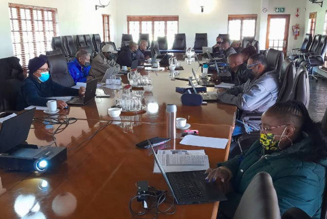 VumiliaAfrica's tweet photo. #RiskManagementTraining - Leaders should understand the extent of risk of their organisations and put mechanisms to address them. Thank you Paul Mapasure for bringing your A-Game. This public entity enjoyed your impactful delivery. #SkillsDevelopment #Training #TheVumiliaWay https://t.co/vNcvxyvTKS