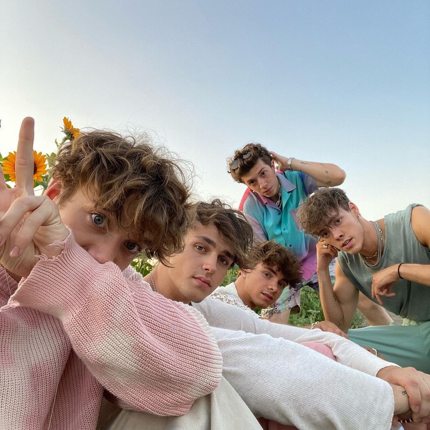 #WhyDontWeMusic Wednesday 💜 what's ur fave <a href="/whydontwemusic/">Why Don’t We</a> song?!

listen ⏯ ihe.art/TUu4NB1