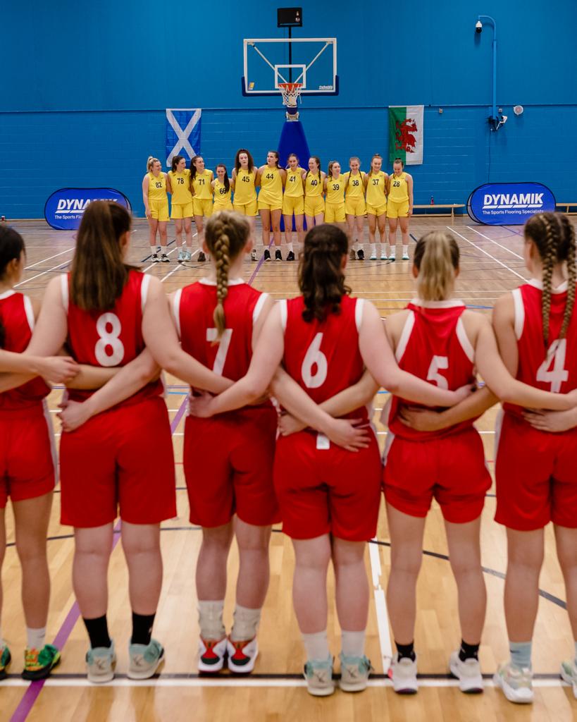 BasketballWales's tweet image. U18s Four Nations Tournament 🏴󠁧󠁢󠁥󠁮󠁧󠁿 🇮🇪 🏴󠁧󠁢󠁳󠁣󠁴󠁿 🏴󠁧󠁢󠁷󠁬󠁳󠁿 

The first day of the tournament ends on a high.

Wales women take the win against @basketballscot 85-54

Issy Bunyan 26pts, 7reb
Carys Roy 16pts, 21reb
Emma Bailey 13pts

#FourNations2022