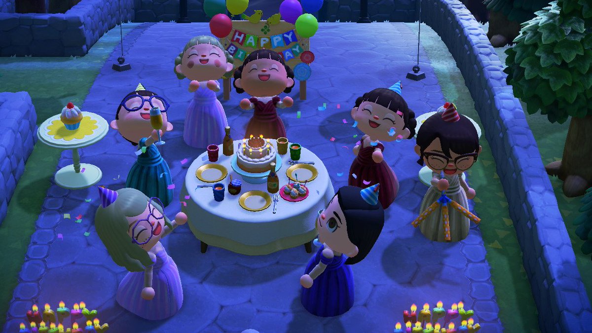 berikossa's tweet photo. Fiestecita sorpresa para @SuenaABollo y @annndreacnh ❤️🎂🎉 https://t.co/n5kp28DXvD