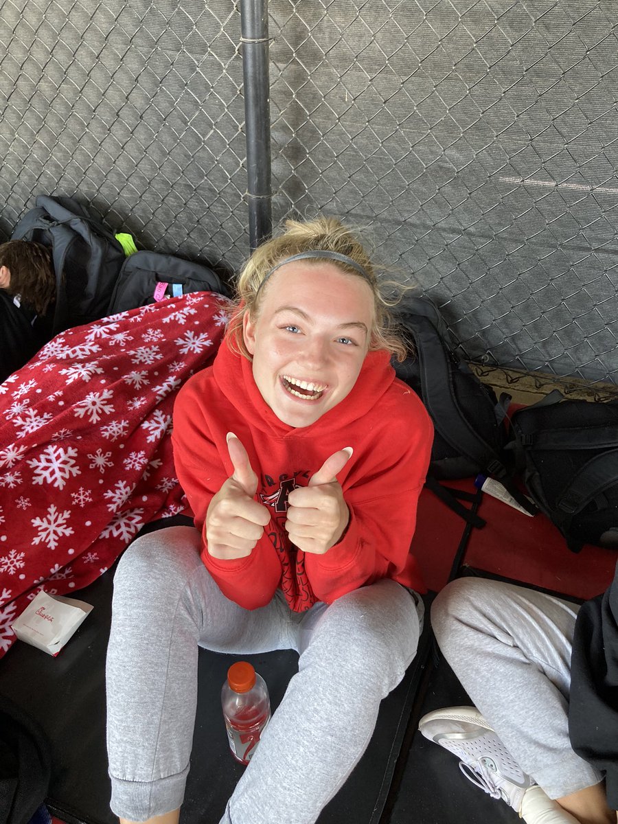 AISDHSTrackCC's tweet photo. Shaye Feely places 3rd 🥉 in Long Jump. https://t.co/Z5bIQz2Rqs