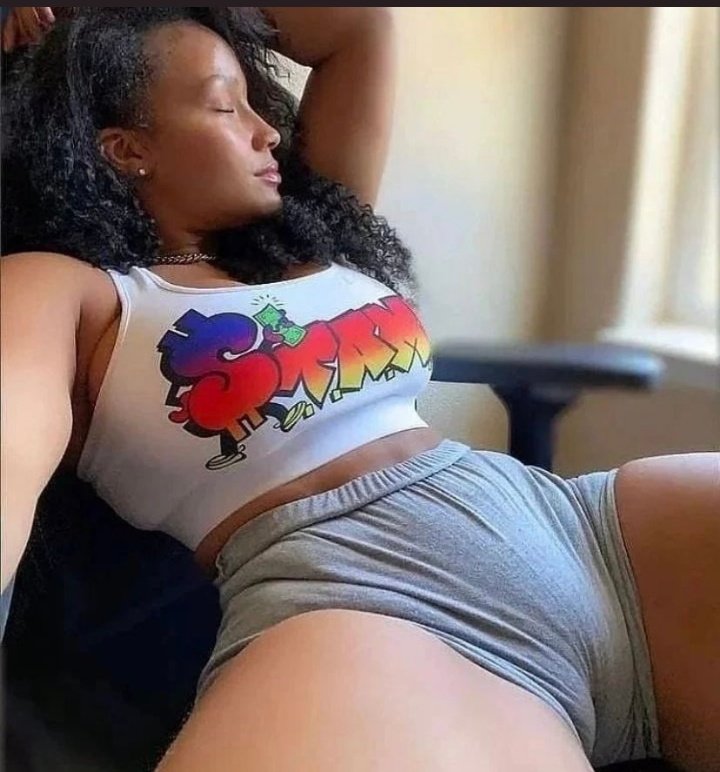 _AssHub_'s tweet photo. Would you pus fuk her? https://t.co/6koWJnypyp