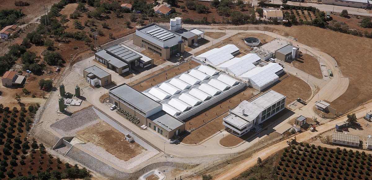 Imnovation's tweet photo. Designed and buit to treat 𝘄𝗮𝘁𝗲𝗿 𝗳𝗿𝗼𝗺 𝗮 𝗿𝗲𝘀𝗲𝗿𝘃𝗼𝗶𝗿, this is @ACCIONA_EN's first project in Portugal 📢
Learn more details about Alcantarilha #DWTP 🇵🇹 #Imnovation https://t.co/umcJD70lck https://t.co/9Li2Jq1j3i