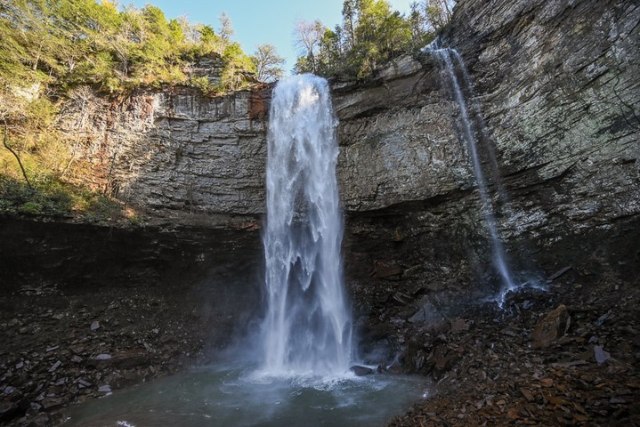 GOxOutside's tweet photo. Unlike the band TLC, we think you should go chasing waterfalls! Check out Fall Creek Falls in Tennessee if you need somewhere to explore for #wheretogoWednesday. There are great views from above or go for a hike and see it from below. #WaterfallWednesday https://t.co/AhyqNBuG5z