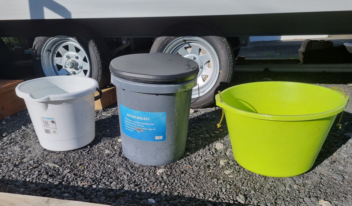 NZAllison's tweet photo. You've all heard of Three Waters but have you heard of Three Buckets? I'm living in an unreticulated cabin at my daughter's. White is dishwashing, grey is waste and green is waste dw water. I have a 15l bottle of drinking water. Never take water supply for granted!
#ThreeBuckets https://t.co/FvvTqDJ5Sw