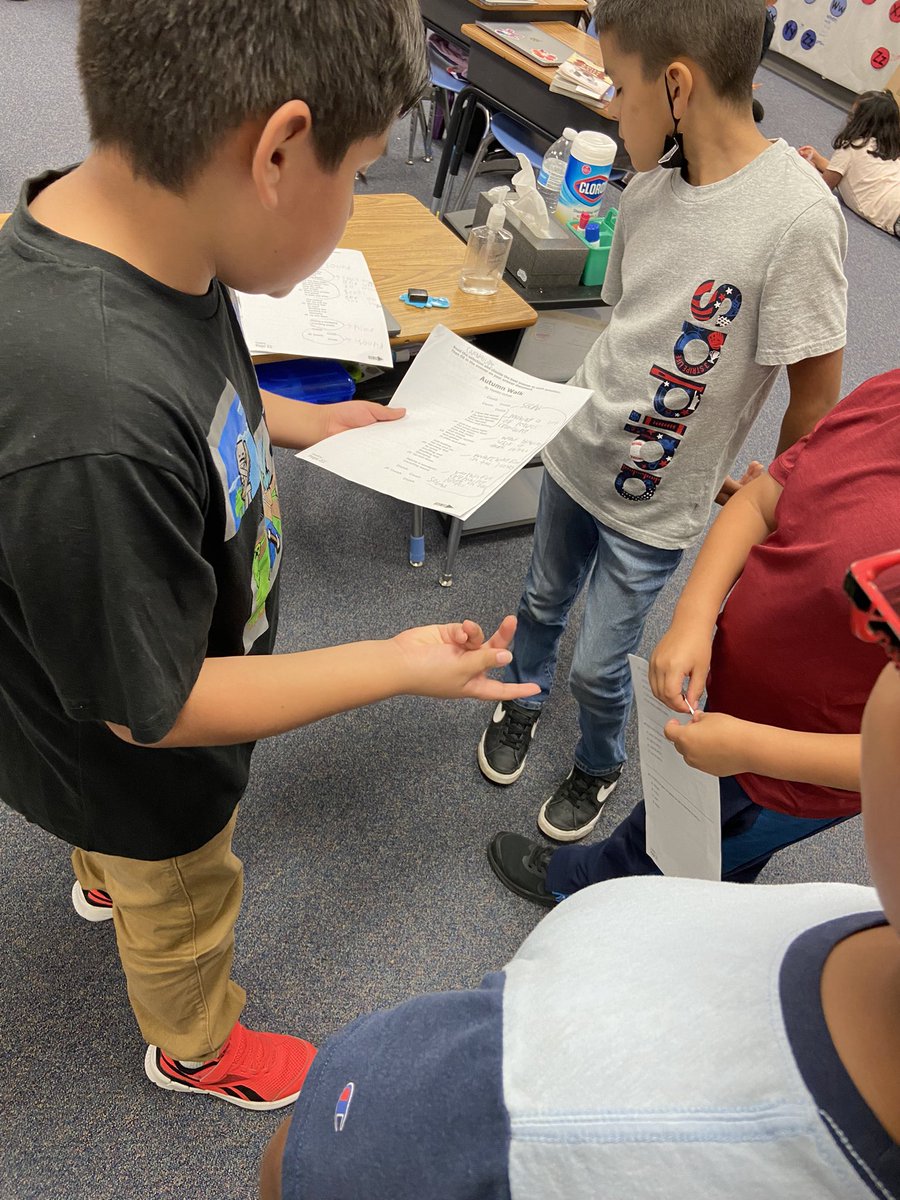 carreoncubs's tweet photo. Sharing our inferences 🧠 🎤@webbcubs #webbstudentdiscourse https://t.co/MVtVtr9h1f