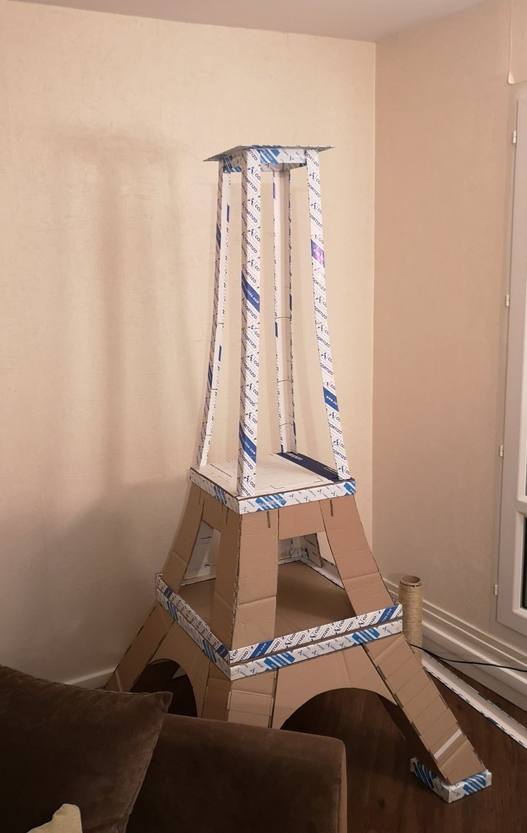 visarting's tweet photo. How do you like my work of art?😎
I made a house for my cat out of cardboard. And you can see for yourself what this house looks like😏
#toureiffel #cardboard #cardboardhouse #cathouse #CatsLover #cats #creative #art https://t.co/d51JYaE4xf