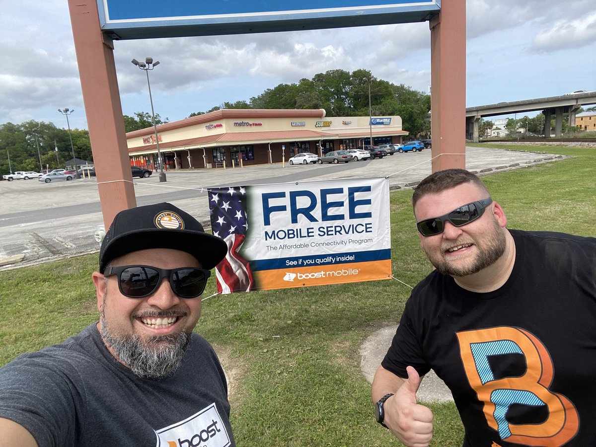 david_lopez702's tweet photo. #Duval Come see Keysha @ 929 McDuff Ave in #Jax !! The #ACP Program will get you 2 Phones on Unlimited for $50 or 3 for $60 !!! Come and get it!! #BAD_Batch #BoostSouthEast #BoostNation @JayMiglionico @tonywagner29 @mschwager3 https://t.co/AvFl30vtdK