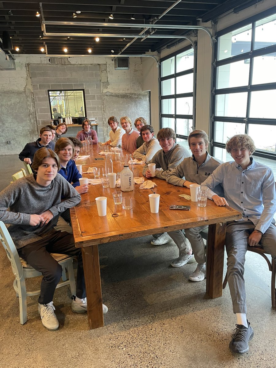 Incredibly grateful to Kieran’s Kitchen <a href="/FoodBldg/">FOOD BUILDING</a> for hosting our <a href="/MN_CAPS/">MNCAPS</a> Foundations of Business crew for a morning of inspiration through a lesson in being comfortable taking risks and opportunities!