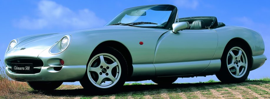 UltimativCars's tweet photo. (Background knowledge)
The #TVR #Chimaera (1992-2003) was made in 5,256 RHD-units, in 5 different #V8 outputs:
- 400: 4.0 (243 hp) & HC (279 hp)
- 450: 4.3 (284 hp) & 4.5 (290 hp)
- 500: 5.0 (345 hp)
All that "low" power w/ a weight of 2.4k lbs makes a HUGE difference ...👍🏽 https://t.co/ARBkaWh7Eb