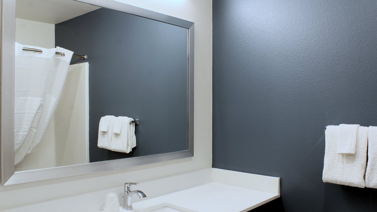 formthird's tweet photo. Woodspring Suites - Deer Valley is open for business. 
This project implemented large amounts of prefabrication, and with our experience and lessons on this project, we are now progressing to a prefab model on future projects with the help of Influx Building Technologies
#prefab https://t.co/7lmiMVPeEM