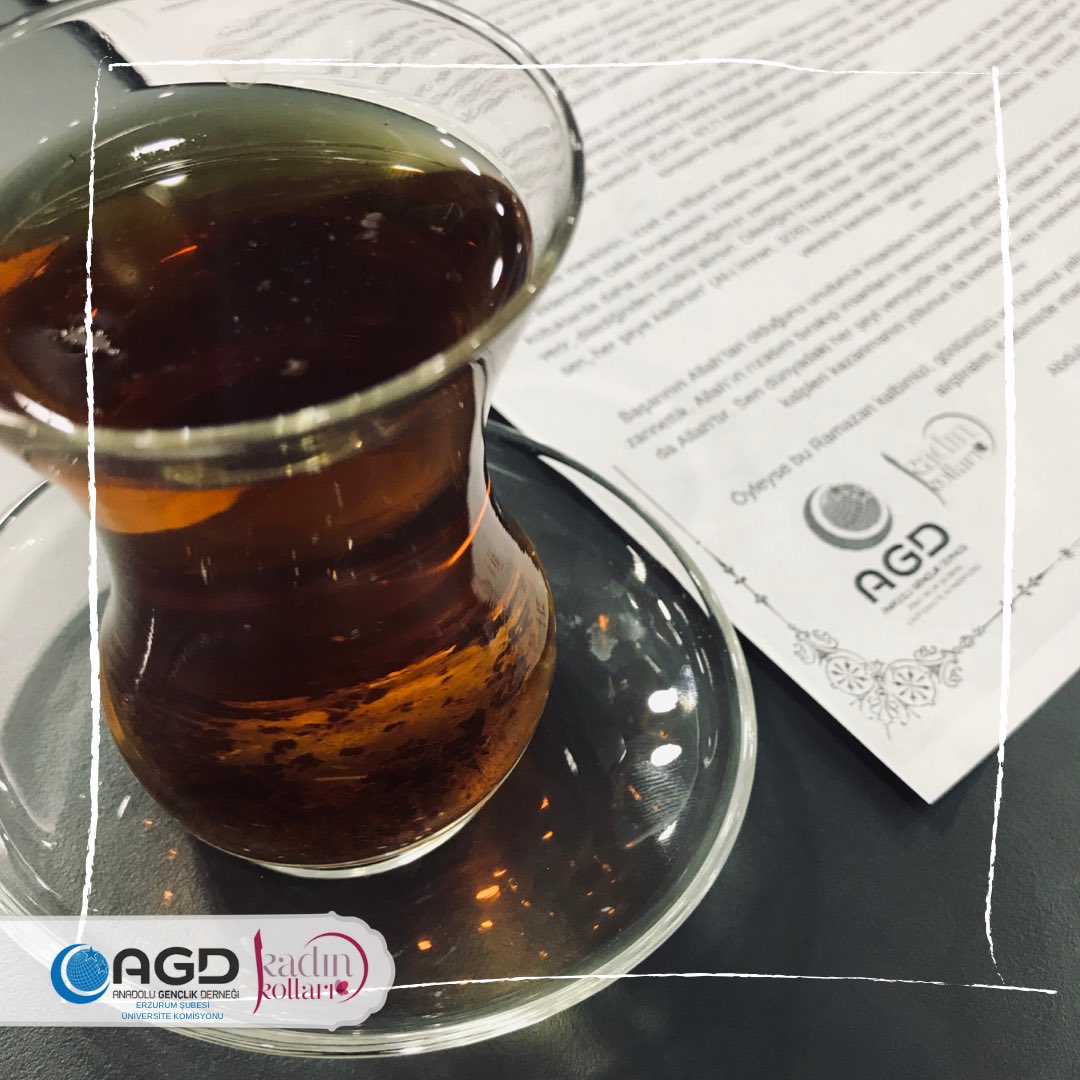 AGD Erzurum Şubesi Üniversite Komisyonu Hanım Kolları olarak Üniversiteli kardeşlerimizle Teravih Namazında buluştuk sonrasında uhuvvet kokulu çaylalarımızı yudumladık elhamdülillah.🌿