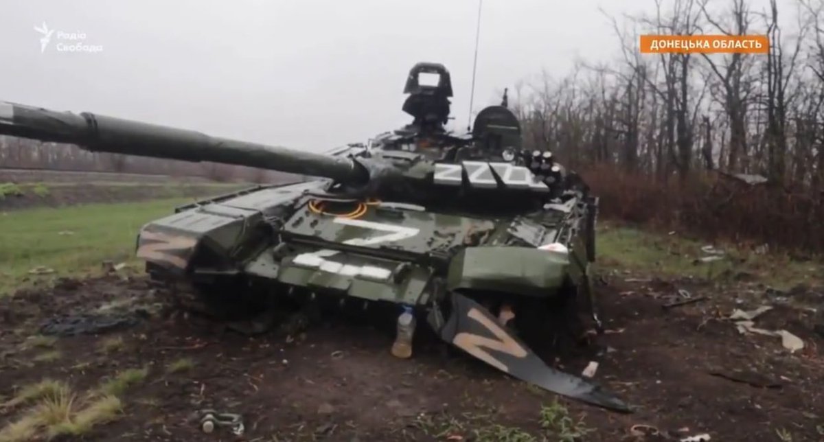 PolymarketIntel's tweet photo. #Ukraine: A Russian T-72B3 Obr 2016 was damaged/captured by Ukrainian forces after a claimed failed Russian push toward #Krasnohorivka. https://t.co/yp6iEvfeEz
