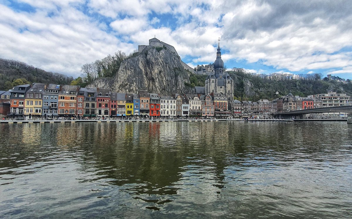 Frannovanity's tweet photo. #Dinant 🔝😍 https://t.co/vlW7kMzXIS