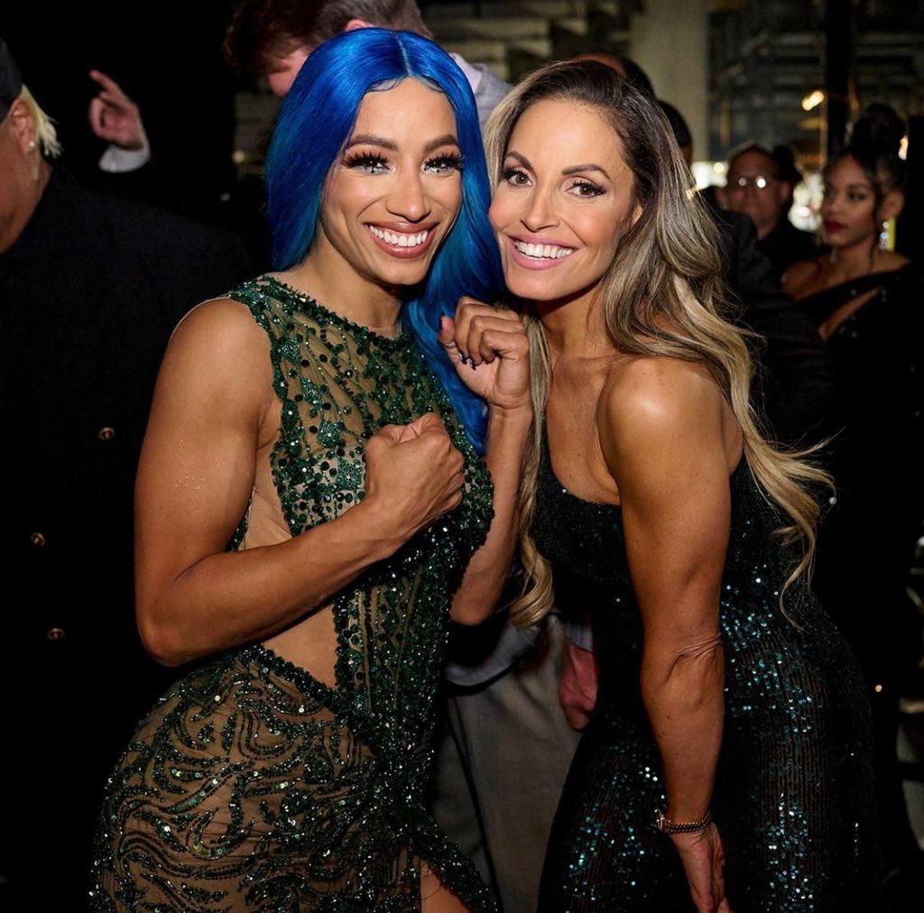 RT @WWP245: Sasha Banks & Trish Stratus https://t.co/8ichTzOgpC