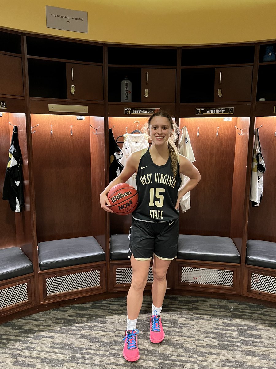 tomihinklee's tweet photo. Unofficial Visit today @WVSULadyJackets had a great experience! Thank you @C_Marshalll and @cambrown14_ for having me, I really enjoyed it! And a big thank you to @MrAltFMS for taking me! https://t.co/YBXI1tVC0m