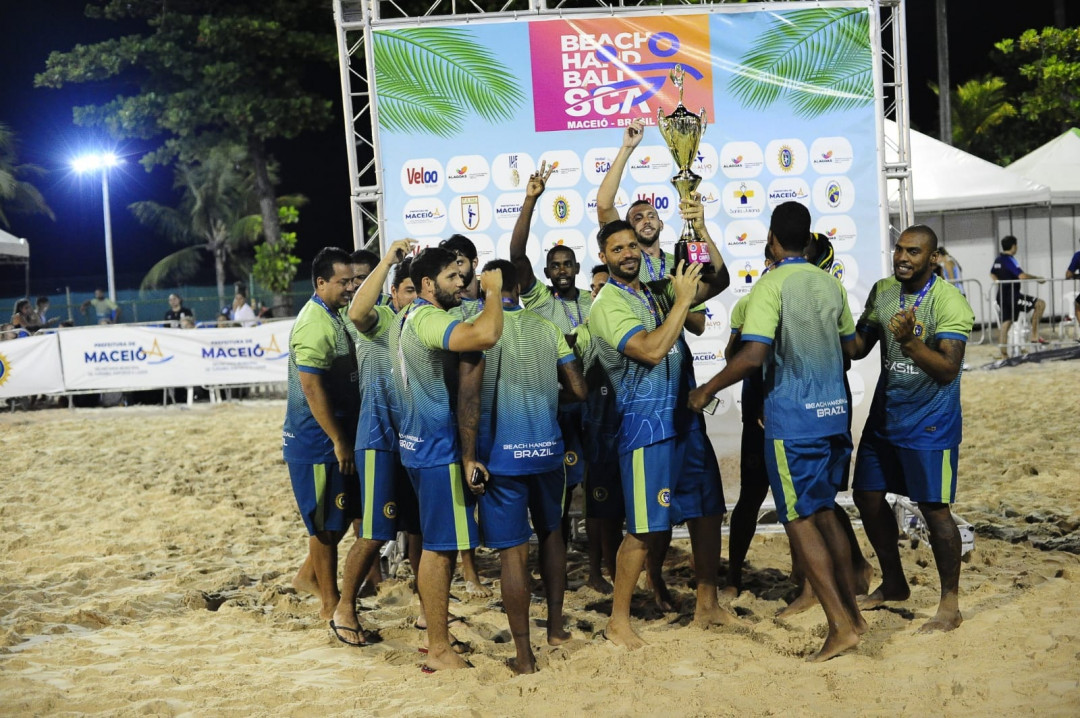 É CAMPEÃO!

Brasil derrota Argentina por 2 sets a 0, parciais de  23 x 20 e 18 ... instagram.com/p/CcT9ZGAD7dj
