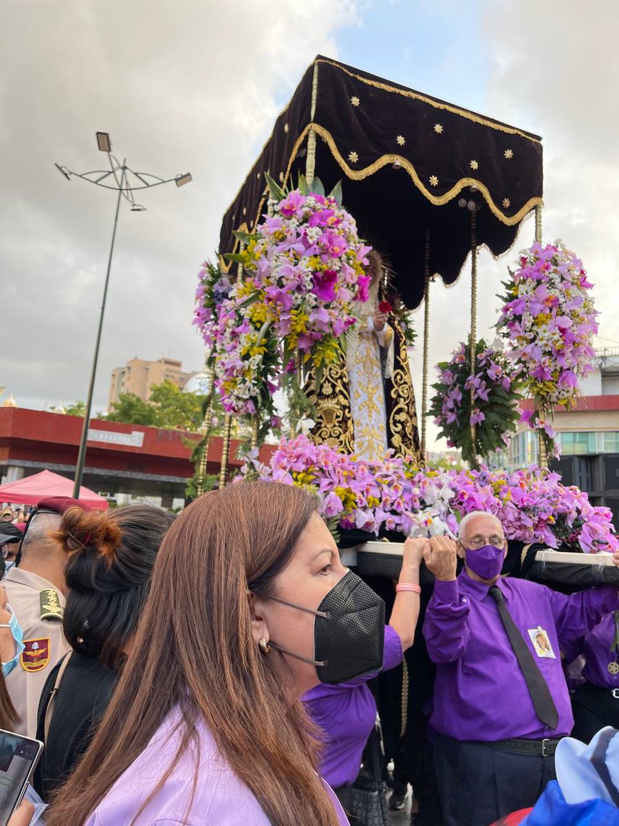 gestionperfecta's tweet photo. Al Nazareno de San Pablo elevamos nuestras oraciones, pidiendo con mucha fe, especialmente por la salud de todo el pueblo de Caracas y de Venezuela https://t.co/5NmEneWuB0
