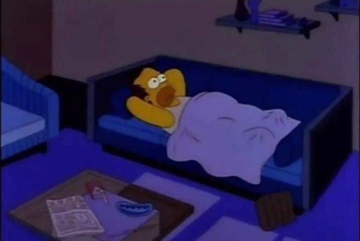 ImagenRetro's tweet photo. Yo a las 3 am imaginándome cosas que jamás me pasarán: https://t.co/UKuXve4one