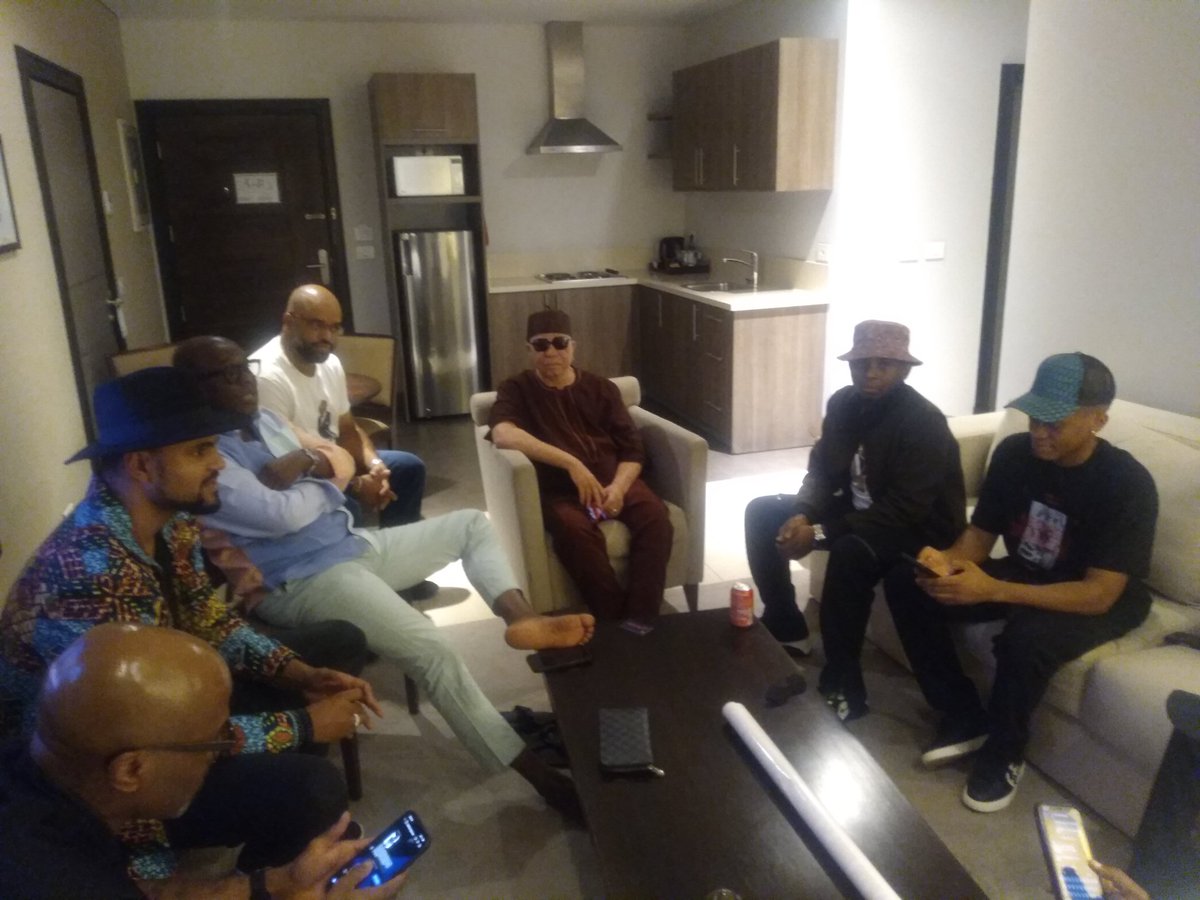 Djofalanga's tweet photo. Some days, work can be very enjoyable. 

Hanging out in #DRC with @TeddyRiley1 @SalifKeita @mohombimusic @officialinnossb #Fokondji talking music, Africa, innovation &amp; passing the torch. In the words of @icecube Today was...
#mansamusic #yabisowenge https://t.co/WHlVHkm8f7