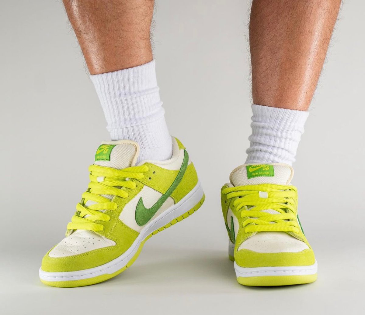 uptod4te's tweet photo. Nike SB Dunk Low Pro “Green Apple” On-Foot Look［ナイキSB ダンク フルーティパック ��リーンアップル スニーカー］［DM0807-300］
▼詳細はこちら▼
https://t.co/ppNE4s1yr3
TOP
https://t.co/CkDigwlKwl https://t.co/asaZDPF4pp