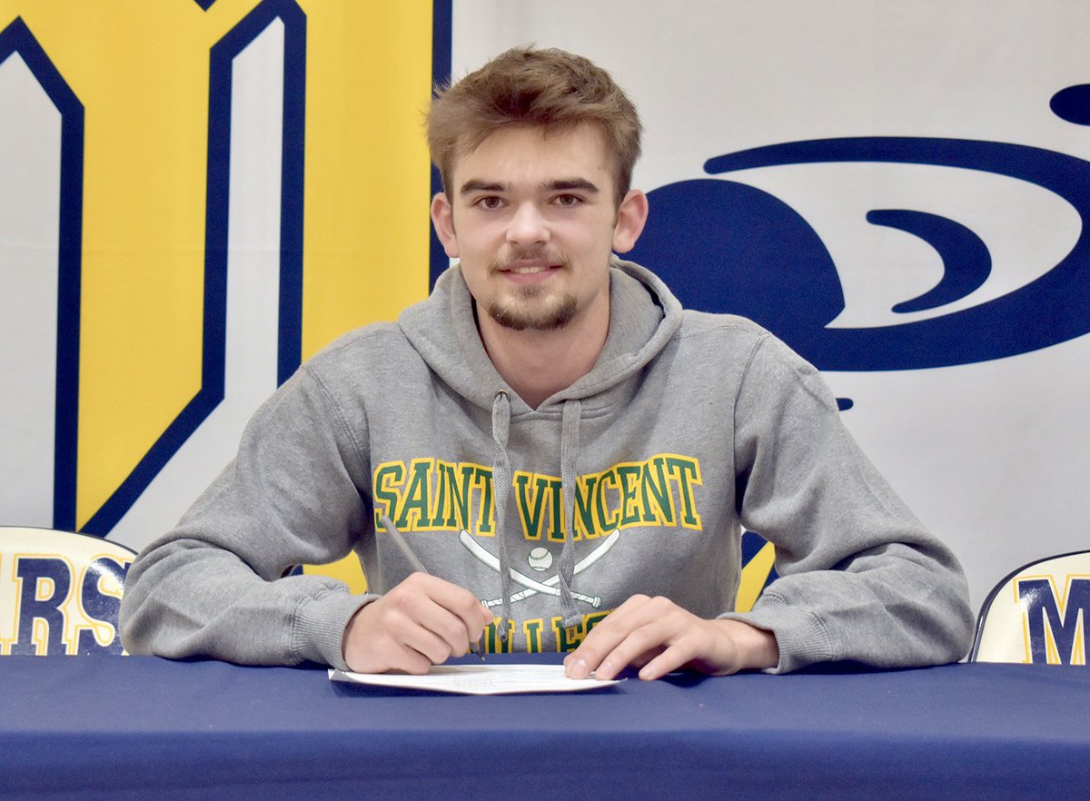 MarsAreaSD's tweet photo. ⚾️🎉 Congratulations! Mars Area High School senior Matt Mroz signed a letter of intent to join the Bearcats Men’s Baseball Team at St. Vincent College.👏👏 To read more, visit https://t.co/EmrsiumfVV #LetsGoPlanets #marsproud https://t.co/nmpVHuyqs7