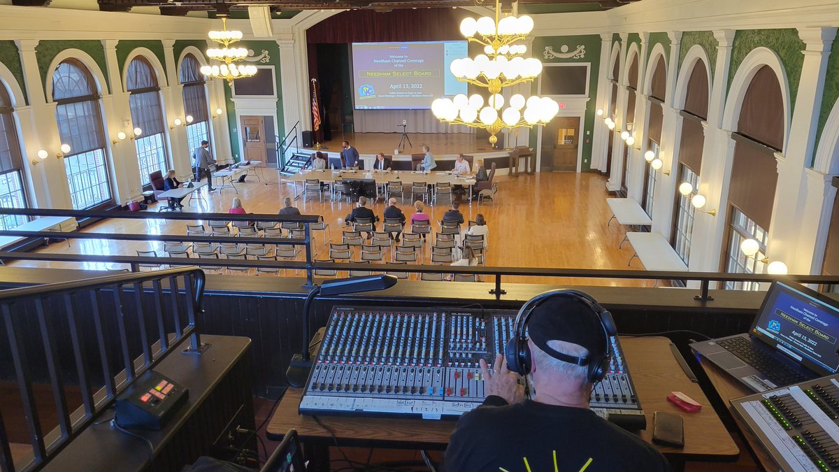 NeedhamChannel's tweet photo. Welcome to Heidi Frail, the newest member of the Select Board, at her 1st meeting on the board tonight at Powers Hall. Here are a few more pics of the new board.
#theneedhamchannel 
#needhamma
#selectboard 
#needhamtownhall https://t.co/HpKMihOYsz