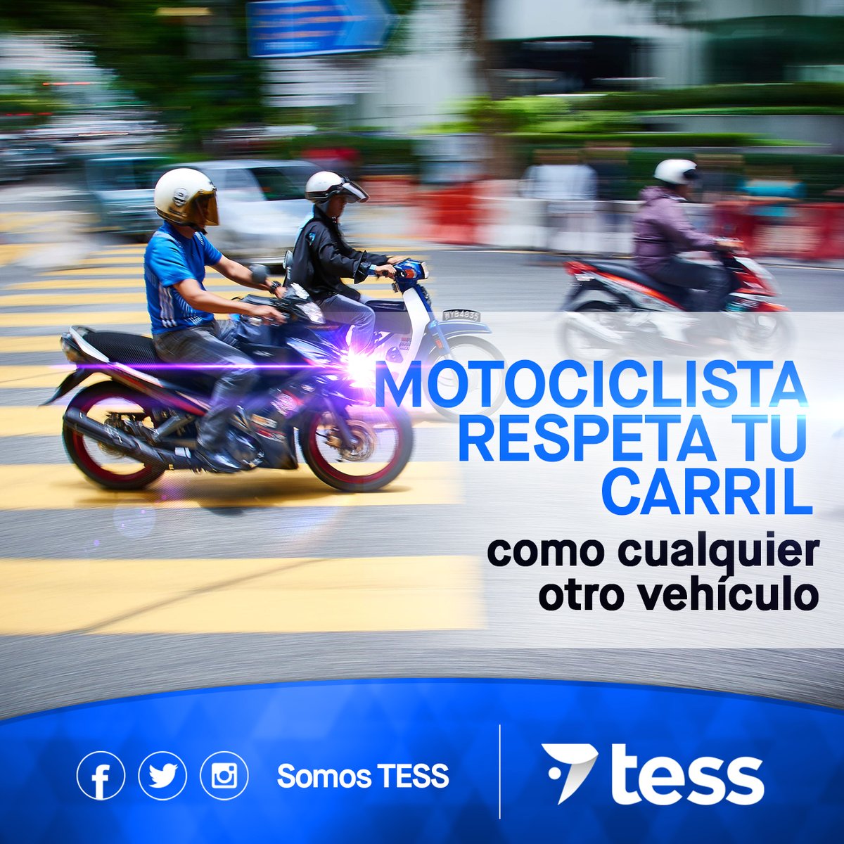 somostess's tweet photo. Motociclista, respeta siempre tu carril.
Evite maniobras bruscas o inesperadas. No aproveche la agilidad de la moto para hacer zigzag entre vehículos, ya que corre el riesgo de caídas o que un auto no lo vea y lo golpee.
#SomosTESS #Motociclistas #TransitoManta https://t.co/09dgcNz7Js