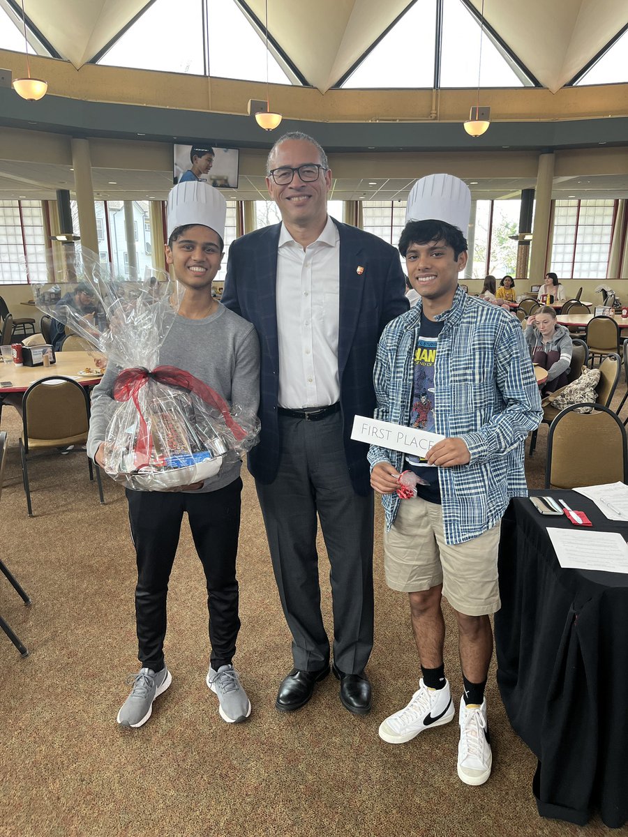 If you want to see how this afternoon’s event unfolded, check out our Instagram and Facebook stories <a href="/rutgersdining/">Rutgers Dining Services</a> .Yes, President Holloway tried and reviewed each student contestant’s meal!