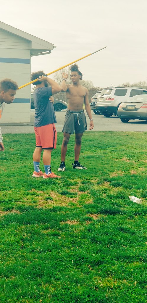 LeaneBeckey's tweet photo. Roller Track and Field preparing for their meet tomorrow at Camp Hill beginning at 3:45pm.
#RollerTrack #RollerNation https://t.co/540axzJ0E9
